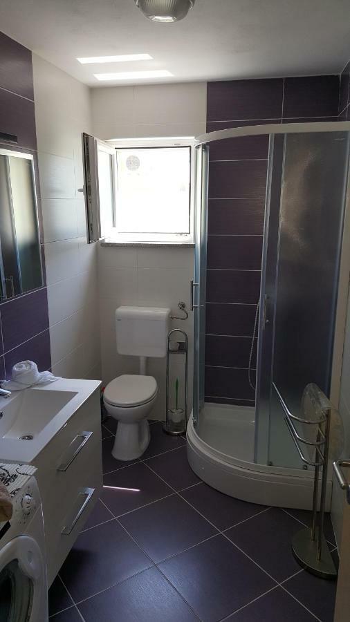 Apartment Rose Пула Екстериор снимка
